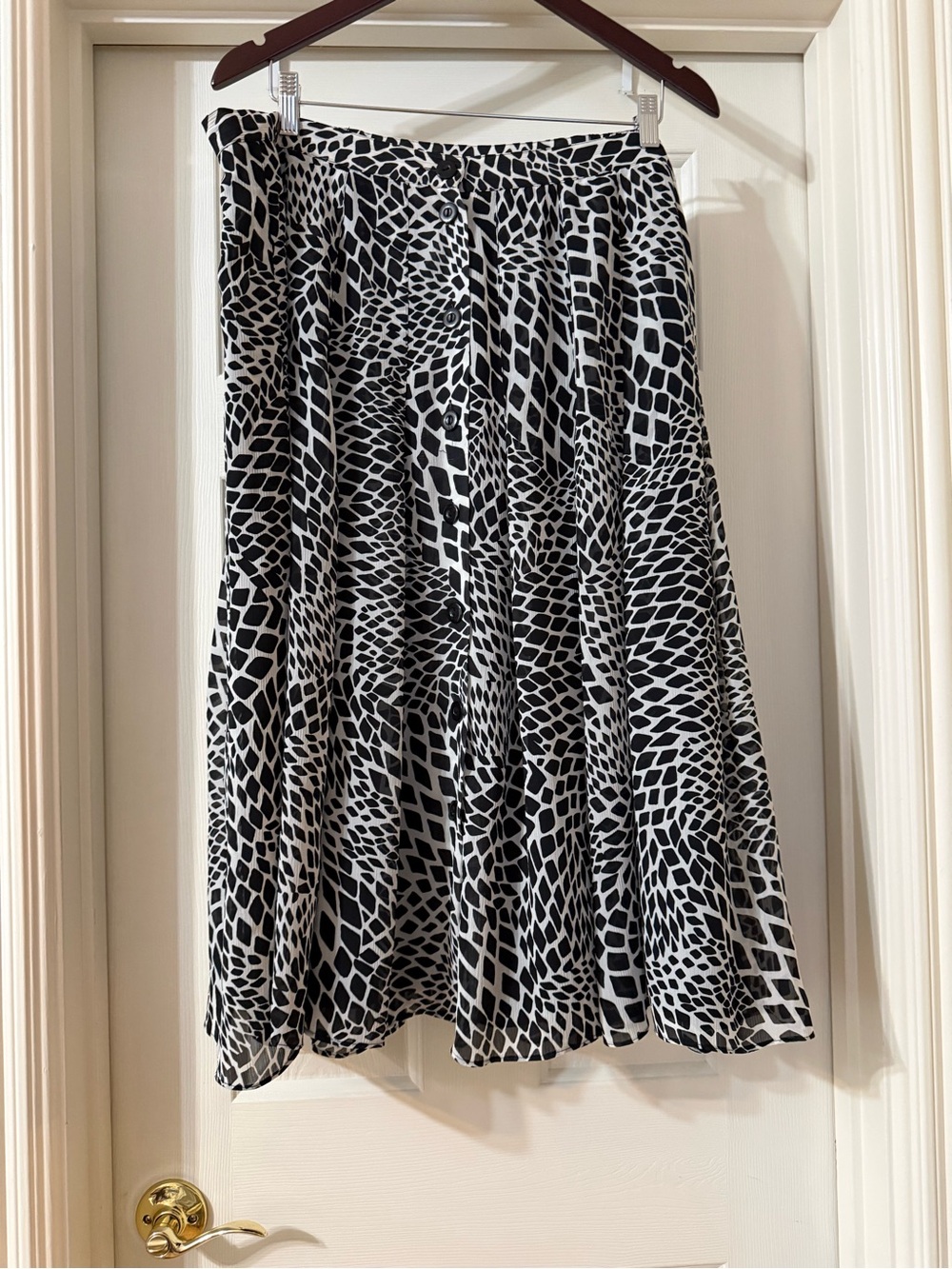 Emma James Woman Black and White Skirt